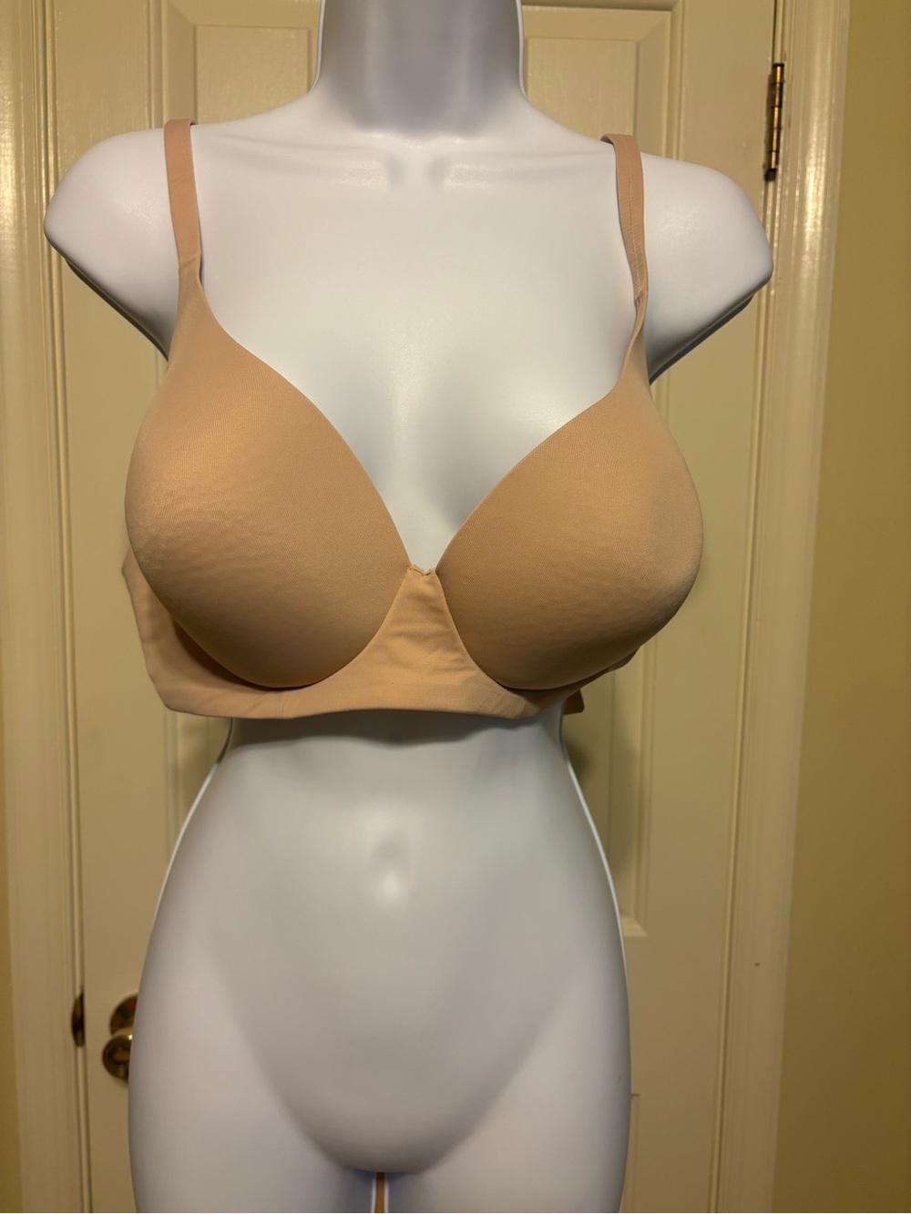 NWOT JOCKEY Nude/Tan Seamless Bra. Size: XL